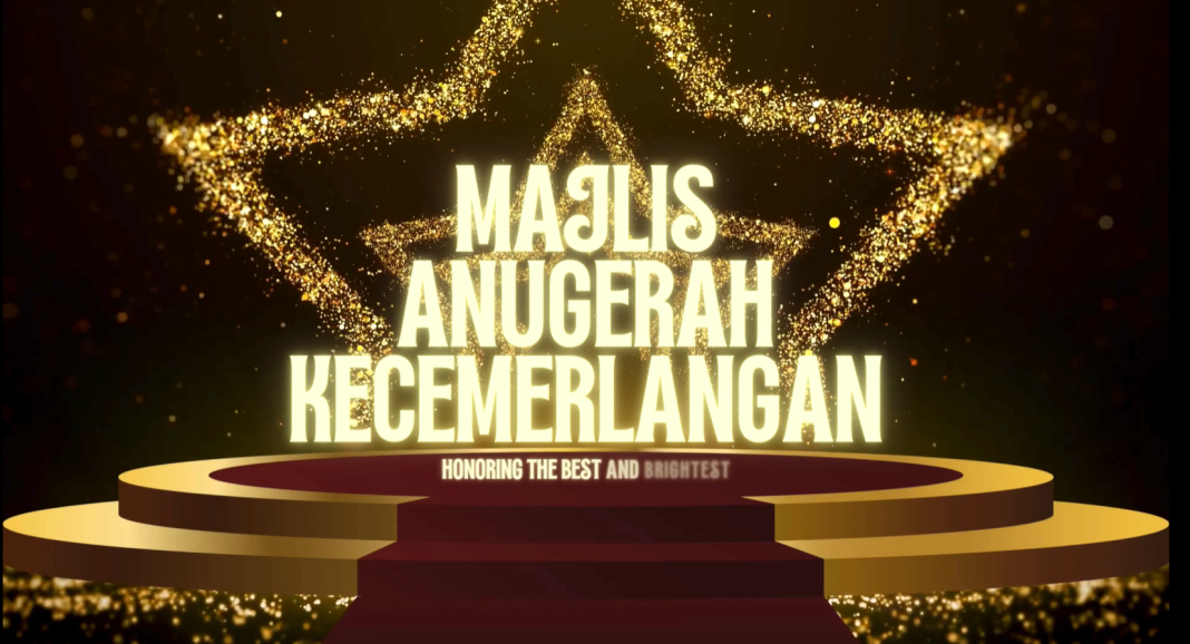 Majlis Anugerah Kecemerlangan award ceremony stage with golden stars